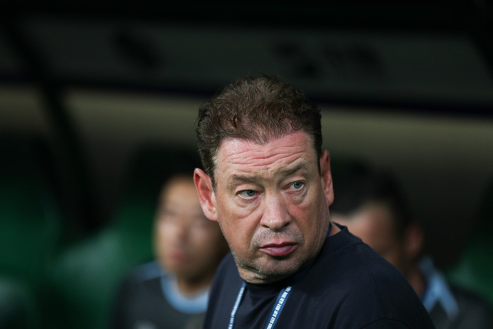 你领跑一阵, 上海申花主, 新华社