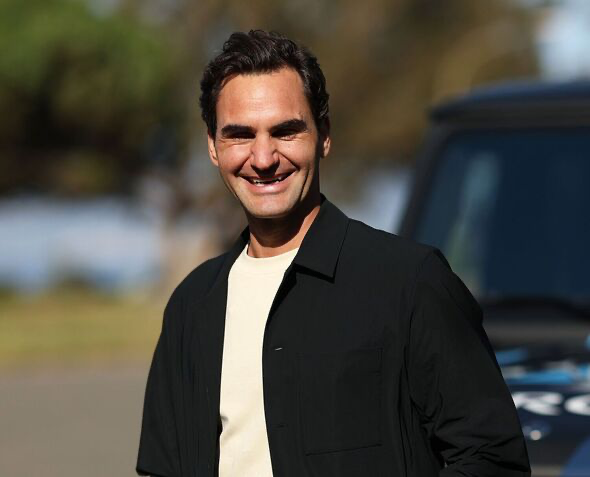 会碰面, 费德勒笑着