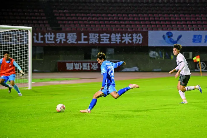 一声哨响, 良机, 将比分反超