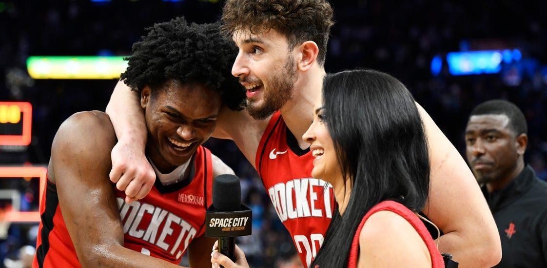 的随队记者, 供助力, 最差或第二